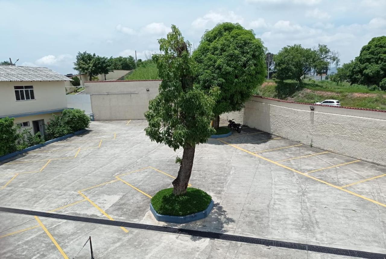 Capri Hotel Duque de Caxias Εξωτερικό φωτογραφία